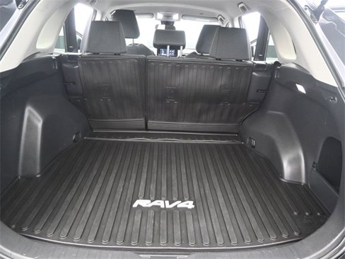 Used 2023 Toyota RAV4 LE image 13