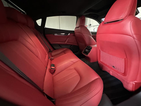 Used 2017 Maserati Quattroporte S GranSport Q4 image 27