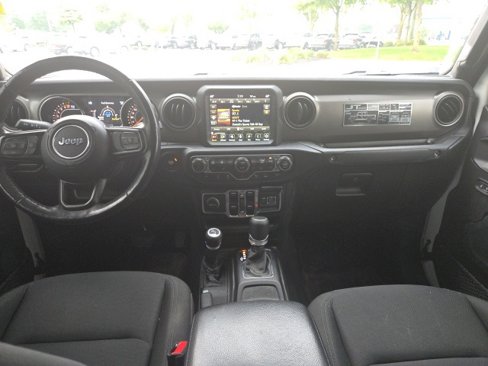 Used 2021 Jeep Gladiator Willys image 11