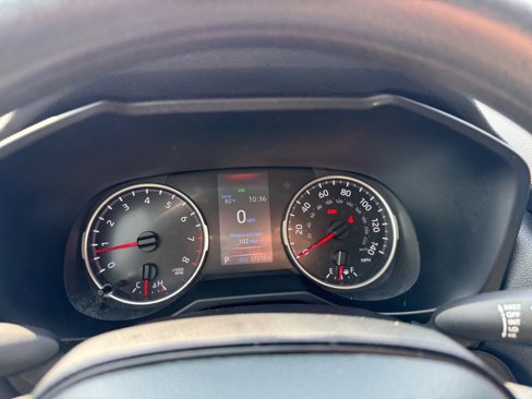 Certified 2022 Toyota RAV4 LE image 28