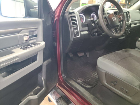 Used 2020 RAM 1500 Classic SLT image 22