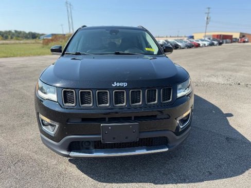 Used 2018 Jeep Compass Limited w/ Navigation Group image 2