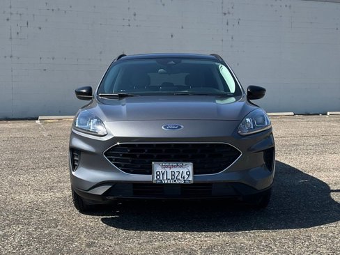 Certified 2022 Ford Escape SE w/ SE Sport Appearance Package image 9