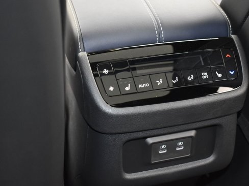 New 2026 INFINITI QX60 Luxe w/ Dark Cargo Package image 18