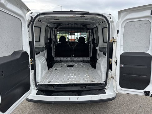 Used 2016 RAM ProMaster City Tradesman SLT w/ Rear Back-up Camera Group image 7