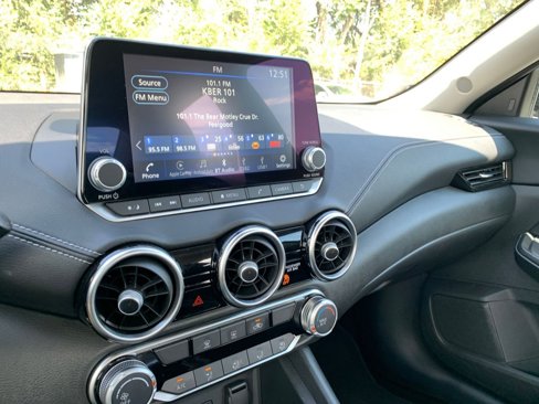Used 2024 Nissan Sentra SV image 18
