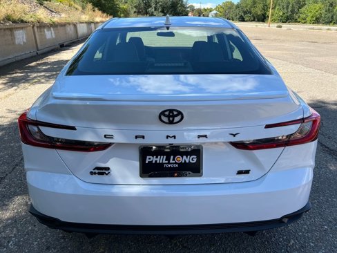 Used 2025 Toyota Camry SE image 21