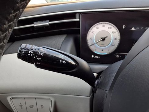 Used 2022 Hyundai Tucson Limited image 17