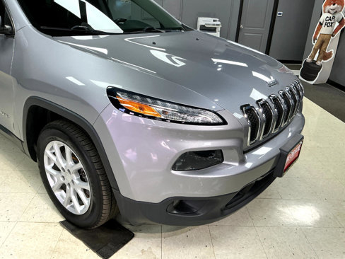 Used 2017 Jeep Cherokee Latitude image 29