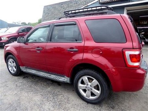 Used 2010 Ford Escape XLT image 8