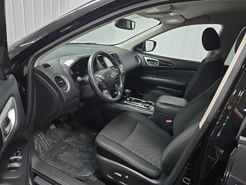 Used 2020 Nissan Pathfinder SV image 28
