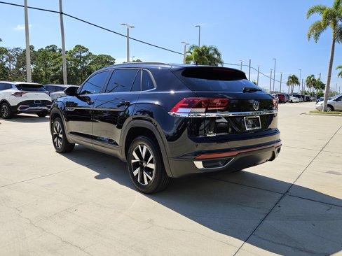 Used 2021 Volkswagen Atlas Cross Sport SE image 4