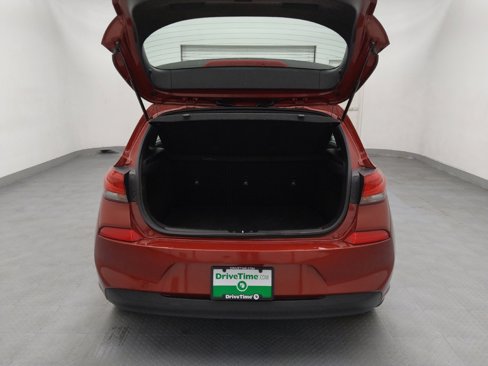 Used 2018 Hyundai Elantra GT image 29