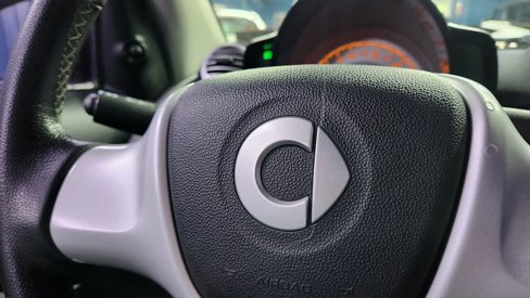 Used 2011 smart fortwo pure image 22