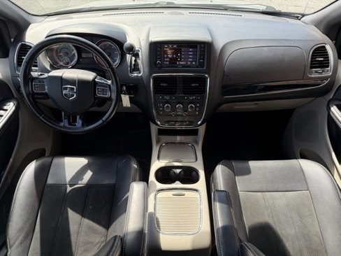 Used 2019 Dodge Grand Caravan SXT image 23