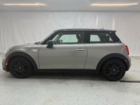 Used 2019 MINI Cooper S w/ Signature Upholstery Package image 6