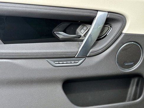 New 2024 Land Rover Discovery Sport S image 15