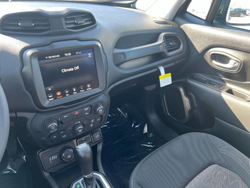Used 2023 Jeep Renegade Latitude w/ Sun/Sound Group image 14