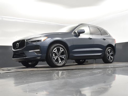 Used 2022 Volvo XC60 B5 Momentum w/ Climate Package image 38