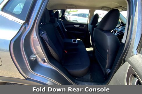 Used 2018 Nissan Rogue Sport S w/ S Appearance Package image 27