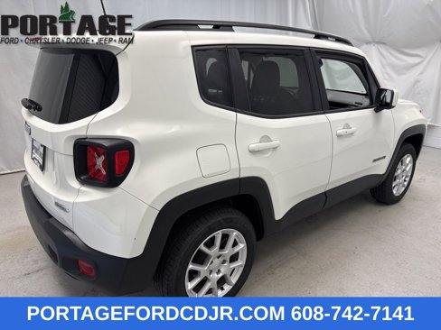 Used 2021 Jeep Renegade Latitude w/ Convenience Group image 2