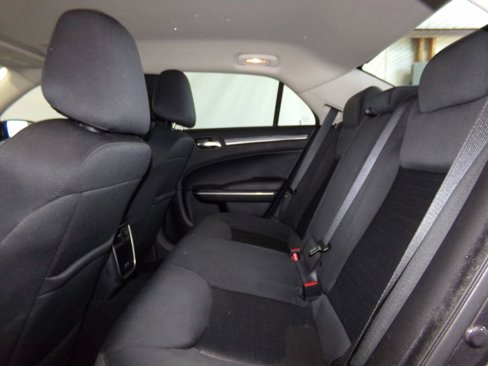 Used 2020 Chrysler 300 Touring w/ Sport Appearance Package image 13