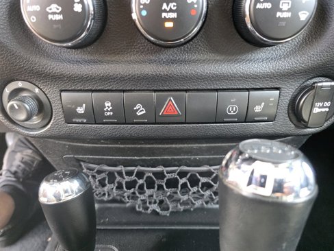 Used 2014 Jeep Wrangler Unlimited Sahara w/ Dual Top Group image 25