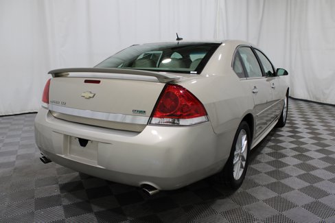 Used 2011 Chevrolet Impala LTZ image 29