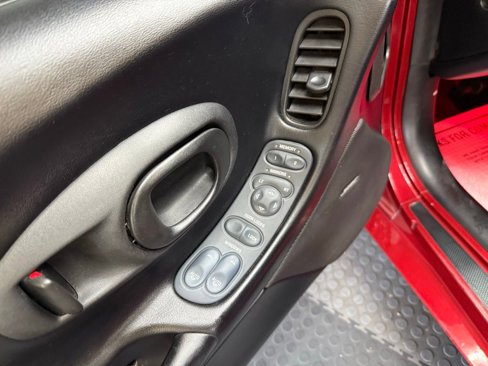 Used 1999 Chevrolet Corvette Coupe w/ Memory Pkg image 16