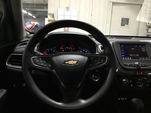 Used 2023 Chevrolet Equinox LT image 90