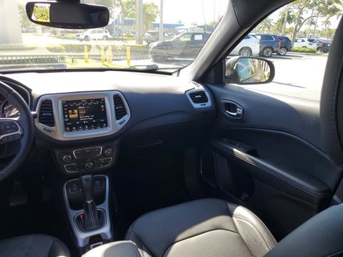 Used 2021 Jeep Compass Latitude image 17