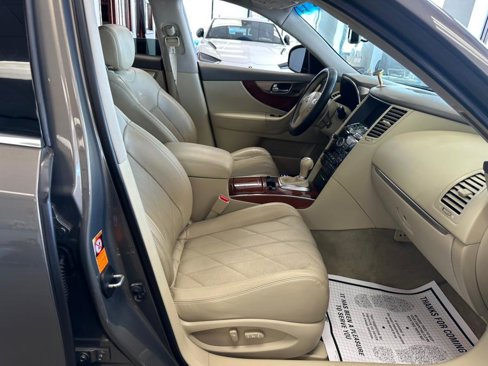 Used 2009 INFINITI FX35 AWD w/ Technology Pkg image 37