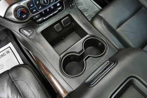Used 2019 Chevrolet Suburban LT image 34