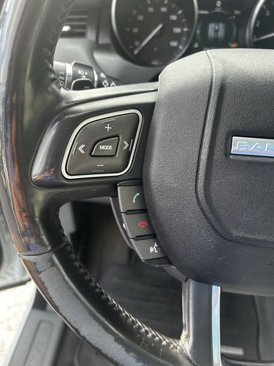 Used 2017 Land Rover Range Rover Evoque SE Premium image 24