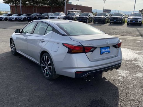 Used 2022 Nissan Altima 2.5 SR image 11