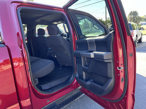 Used 2017 Ford F150 XLT w/ Equipment Group 302A Luxury image 29