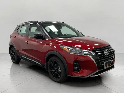 Used 2024 Nissan Kicks SR w/ SR Premium Package image 1