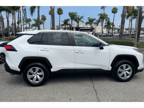 Used 2022 Toyota RAV4 LE image 6