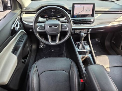 Used 2022 Jeep Compass Limited w/ Elite Group image 15