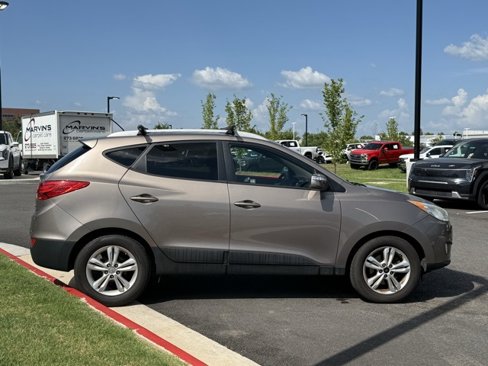Used 2013 Hyundai Tucson GLS image 32
