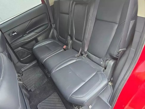 Used 2020 Mitsubishi Outlander GT image 58