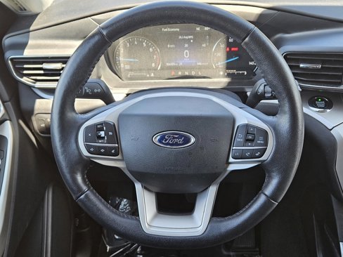 Used 2021 Ford Explorer XLT w/ Equipment Group 202A image 14