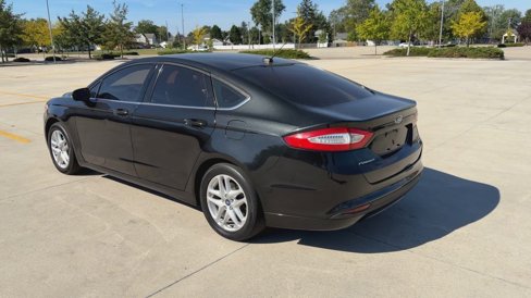 Used 2015 Ford Fusion SE image 6