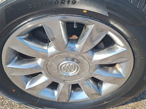 Used 2015 Buick Enclave Leather image 10