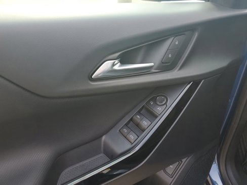 Used 2026 Chevrolet Equinox LT w/ Convenience Package II image 20