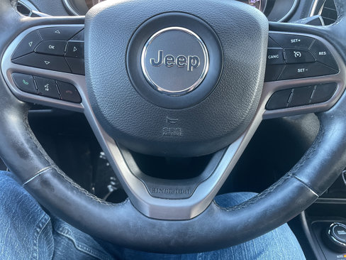 Used 2019 Jeep Cherokee Limited image 51