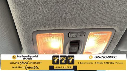 Used 2025 Hyundai Venue SEL image 17