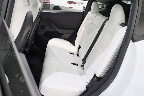 Used 2023 Tesla Model Y Performance image 28