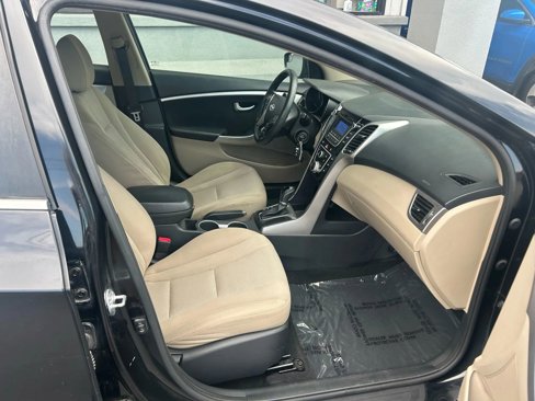 Used 2016 Hyundai Elantra GT image 20