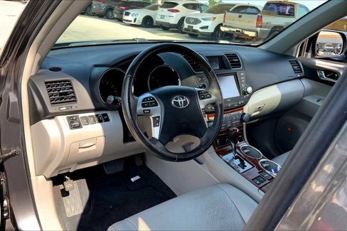 Used 2012 Toyota Highlander Limited image 17